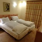 One Bedroom With Stunning Views