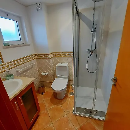 One Bedroom With Stunning Views *