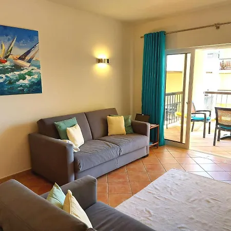 아파트 One Bedroom With Stunning Views
