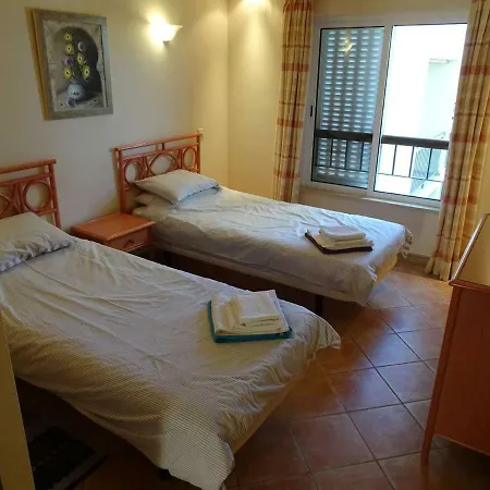 One Bedroom With Stunning Views Apartman *