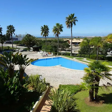 One Bedroom With Stunning Views *